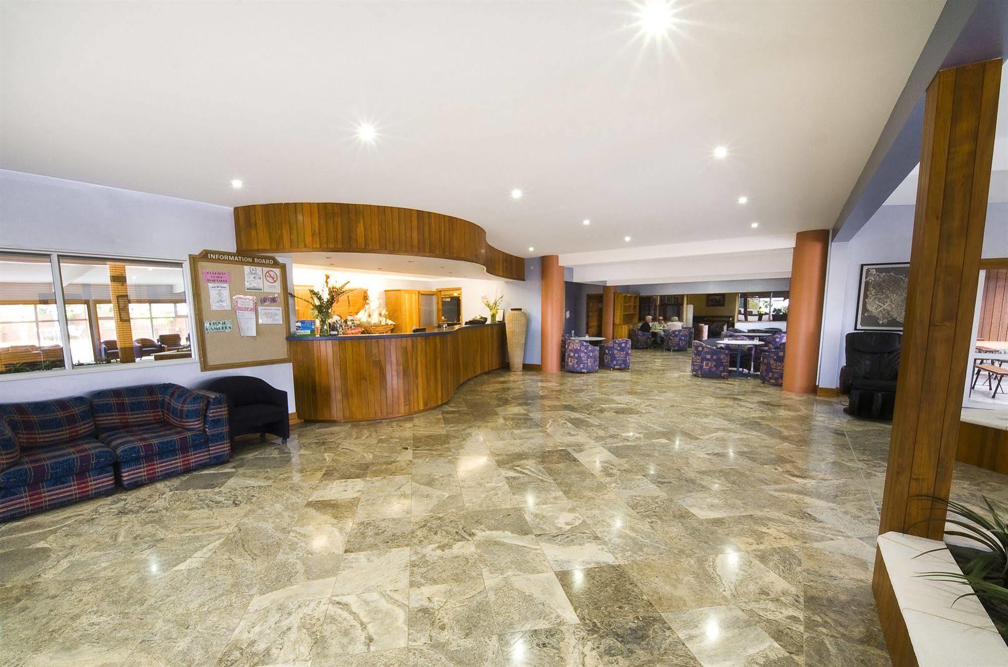 South Pacific Resort Hotel เบิร์นท์ไพน์ ภายนอก รูปภาพ