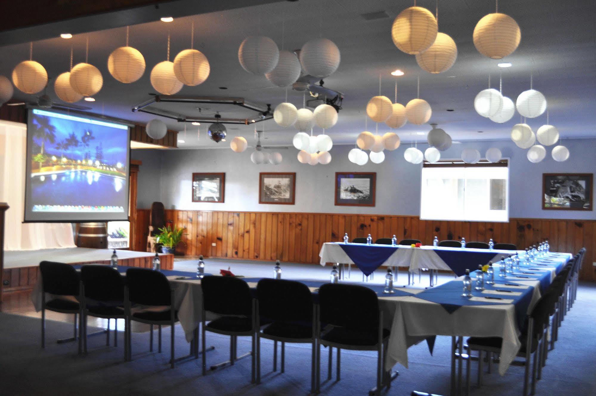 South Pacific Resort Hotel เบิร์นท์ไพน์ ภายนอก รูปภาพ